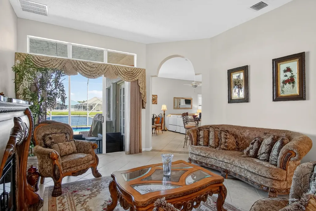 376 NW Shoreview Drive Port St Lucie FL 34986