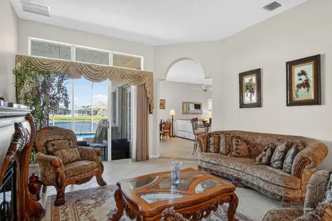 376 NW Shoreview Drive Port St Lucie FL 34986
