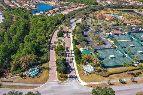376 NW Shoreview Drive Port St Lucie FL 34986