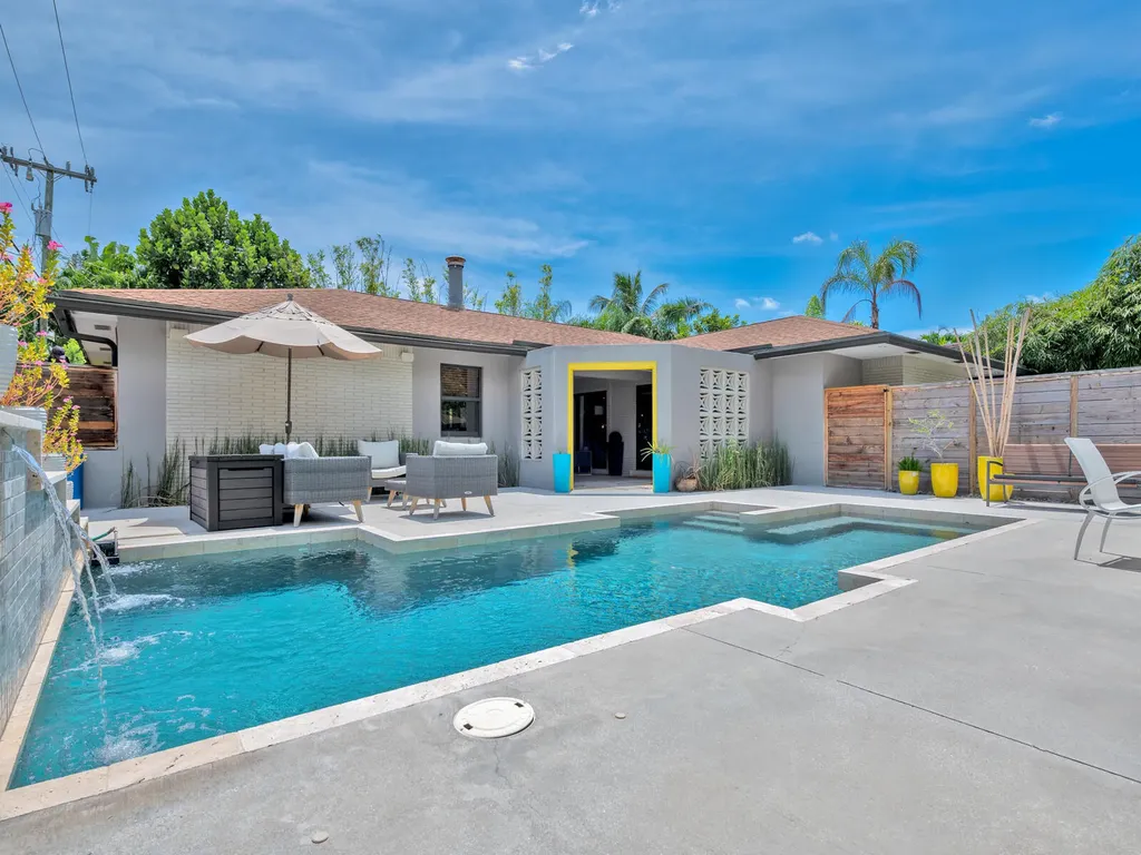 3220 S Olive Avenue West Palm Beach FL 33405