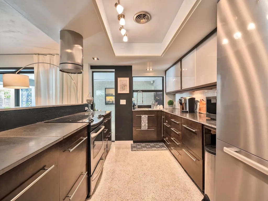 3220 S Olive Avenue West Palm Beach FL 33405