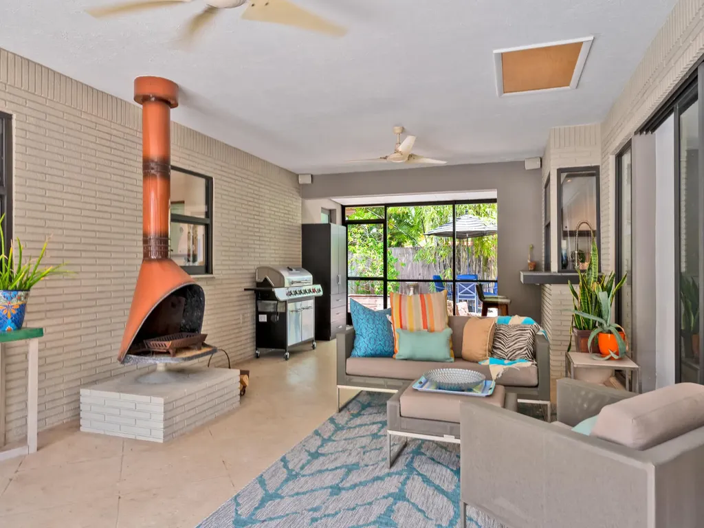 3220 S Olive Avenue West Palm Beach FL 33405
