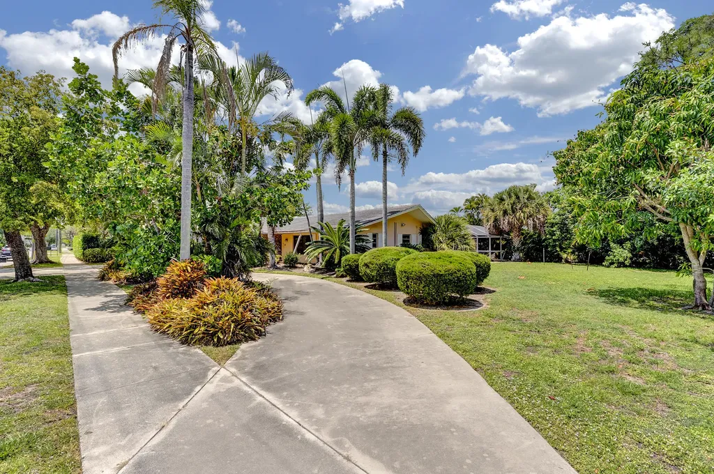 501 NW 11th Street Delray Beach FL 33444