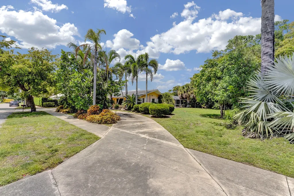 501 NW 11th Street Delray Beach FL 33444