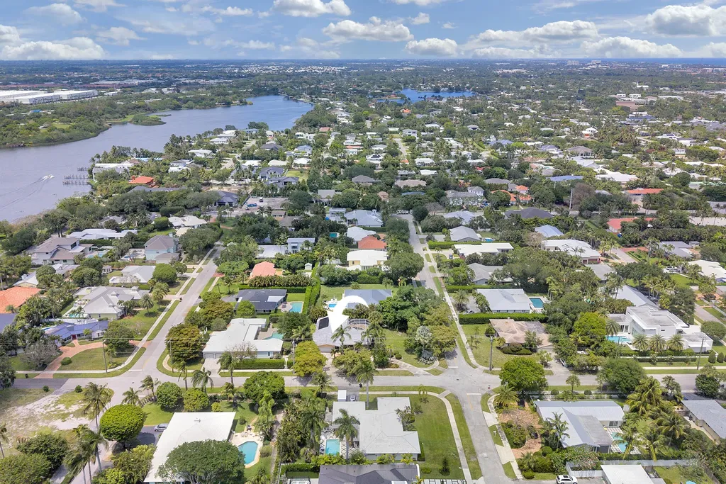 501 NW 11th Street Delray Beach FL 33444