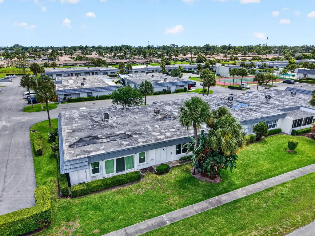 2886 E Fernley Drive Drive E West Palm Beach FL 33415