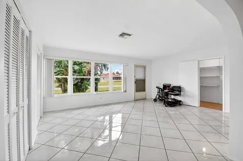 2886 E Fernley Drive Drive E West Palm Beach FL 33415