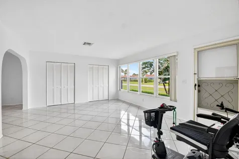 2886 E Fernley Drive Drive E West Palm Beach FL 33415