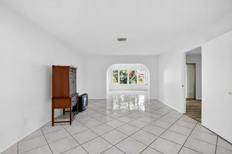 2886 E Fernley Drive Drive E West Palm Beach FL 33415