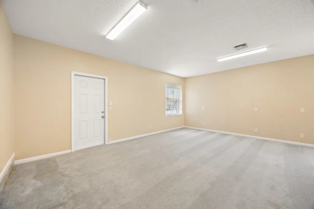 4720 NW 7th Street Deerfield Beach FL 33442