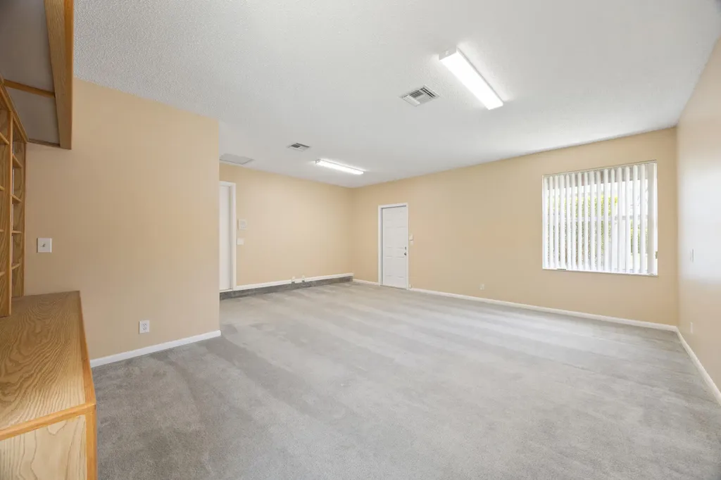 4720 NW 7th Street Deerfield Beach FL 33442