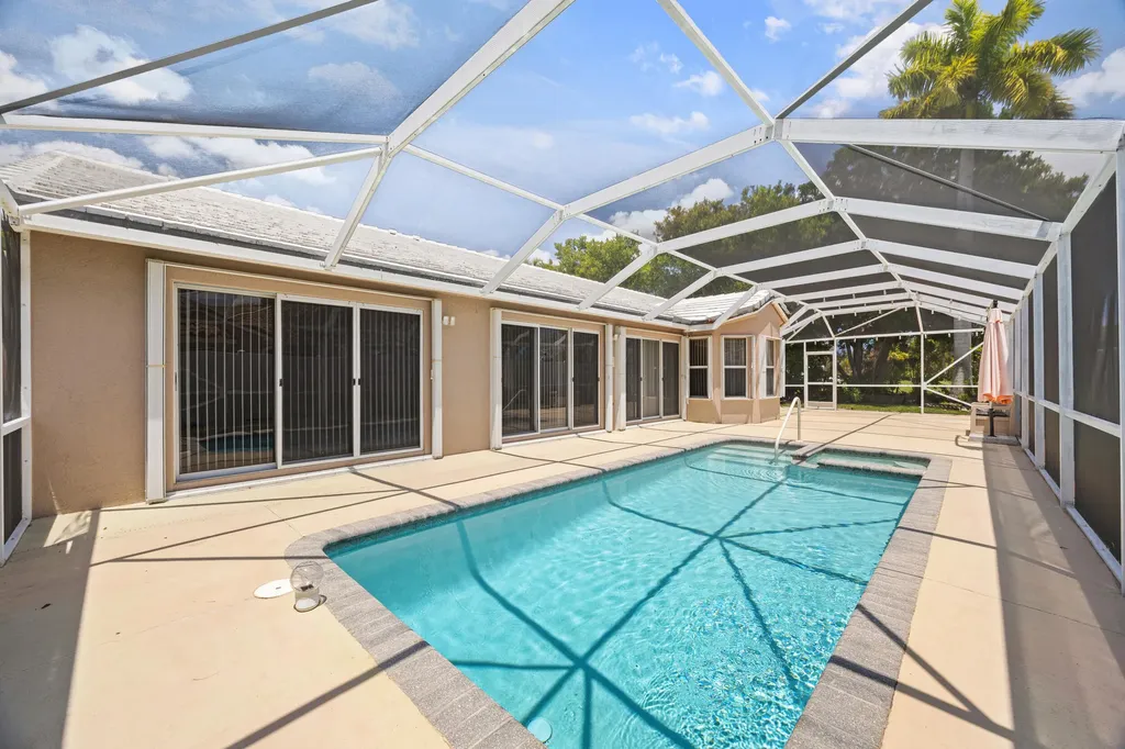 4720 NW 7th Street Deerfield Beach FL 33442