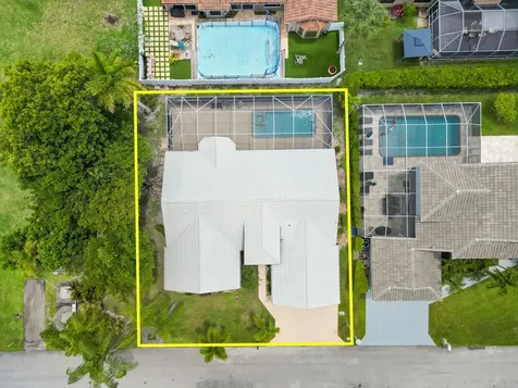 4720 NW 7th Street Deerfield Beach FL 33442