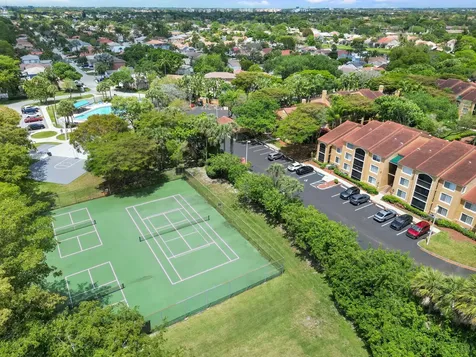 4720 NW 7th Street Deerfield Beach FL 33442