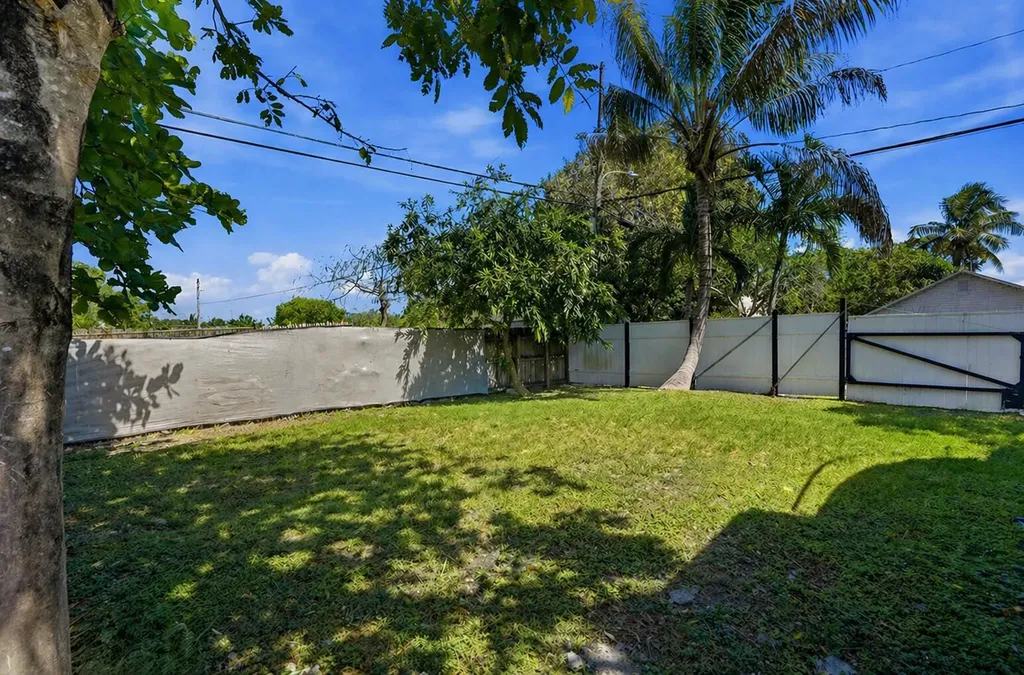 1100 NW 3rd Avenue Fort Lauderdale FL 33311