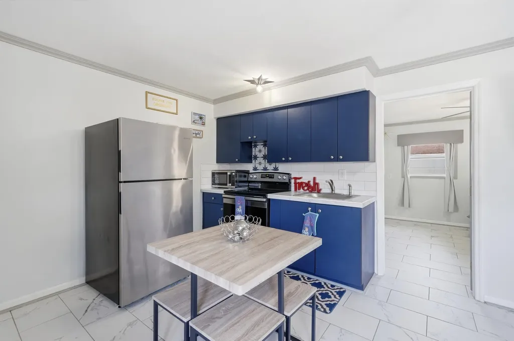 1100 NW 3rd Avenue Fort Lauderdale FL 33311