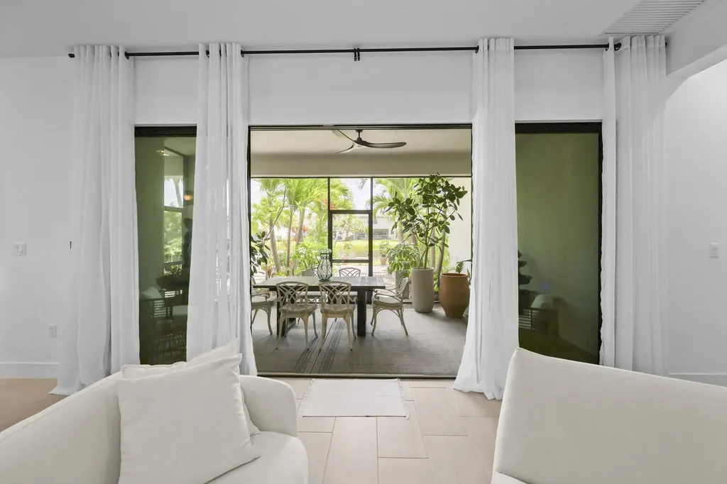 17044 Watersprite Lakes Road Boca Raton FL 33496