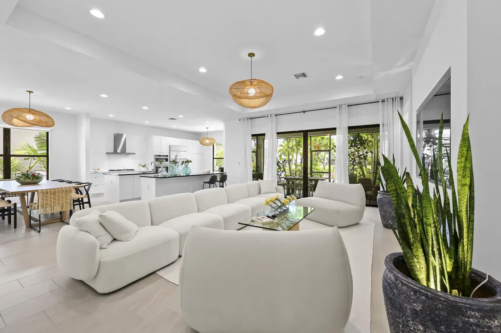 17044 Watersprite Lakes Road Boca Raton FL 33496