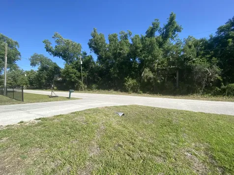 000 April Avenue North Port FL 34288