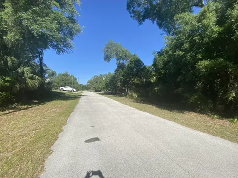 000 April Avenue North Port FL 34288