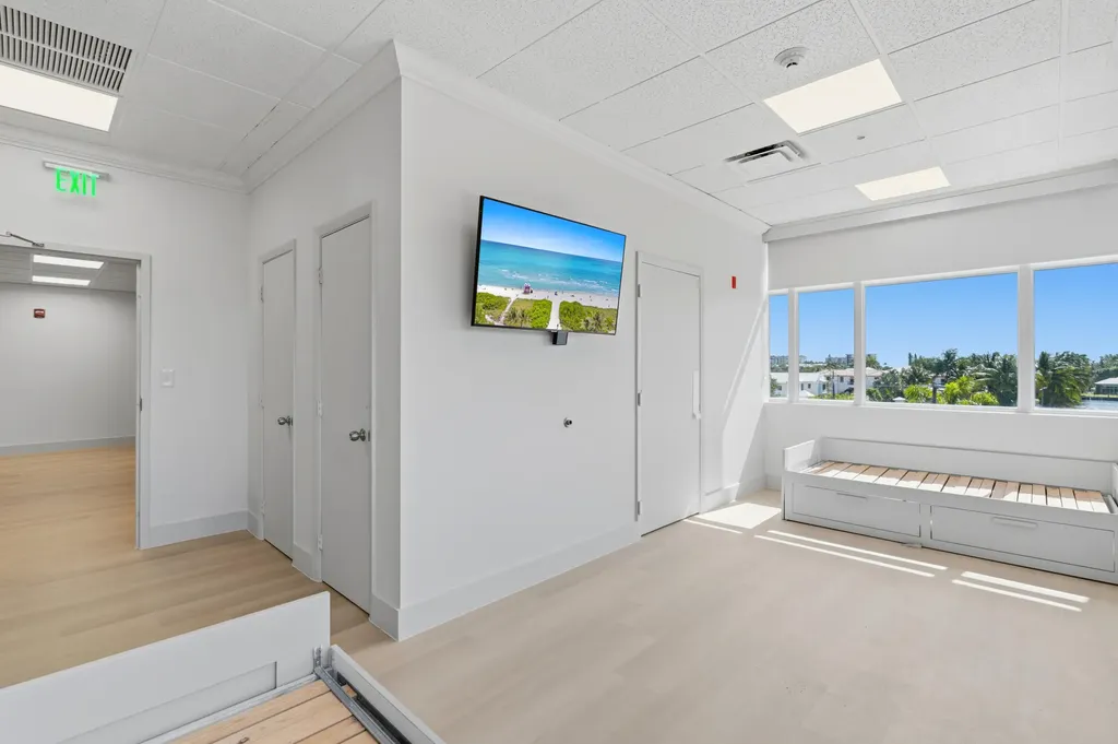 3330 N Federal Highway Boynton Beach FL 33435
