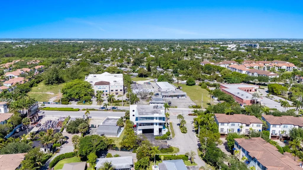 3330 N Federal Highway Boynton Beach FL 33435