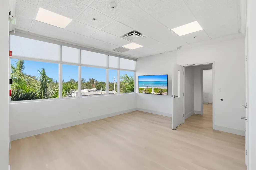 3330 N Federal Highway Boynton Beach FL 33435