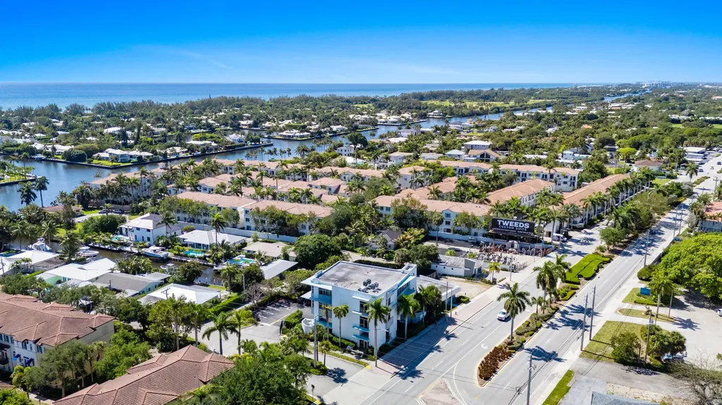 3330 N Federal Highway Boynton Beach FL 33435