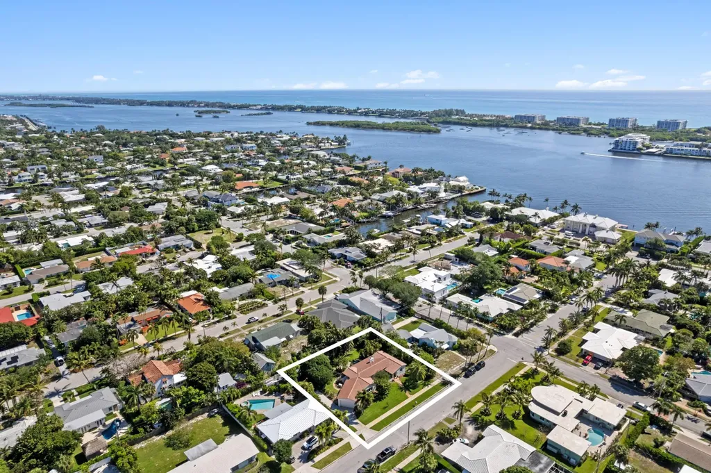 112 Yale Drive Lake Worth Beach FL 33460