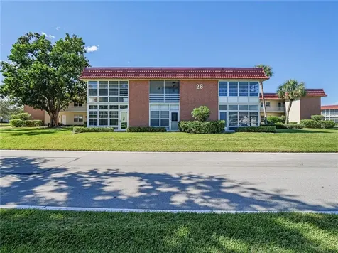 28 Pine Arbor Lane Vero Beach FL 32962