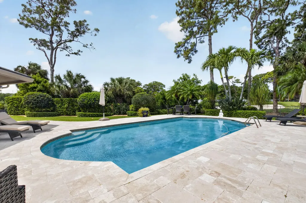 706 Foxpointe Circle Delray Beach FL 33445