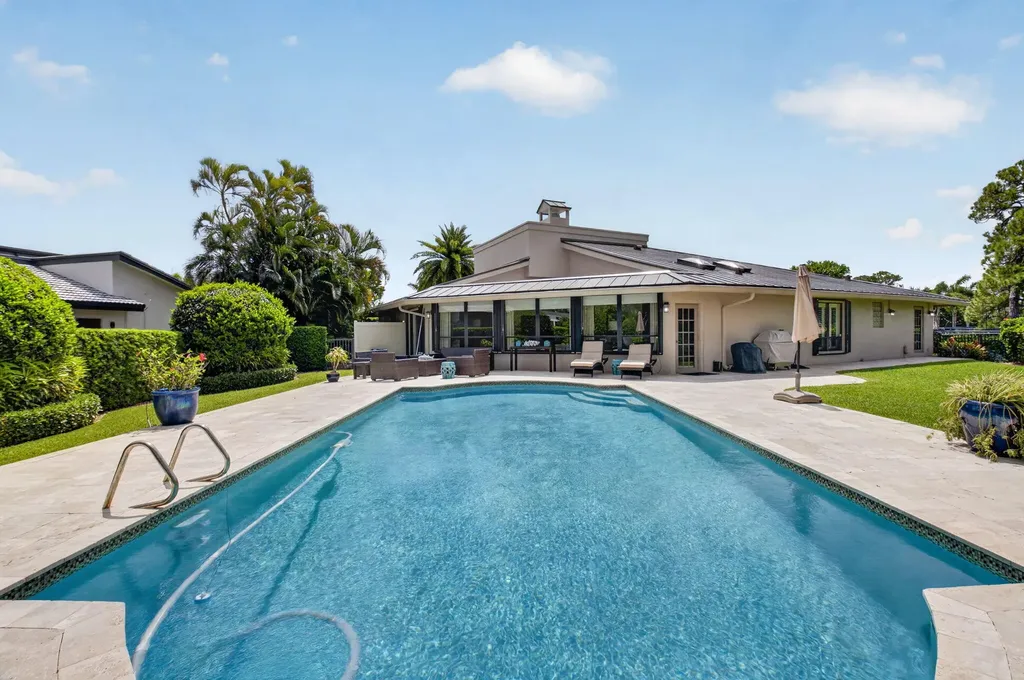 706 Foxpointe Circle Delray Beach FL 33445