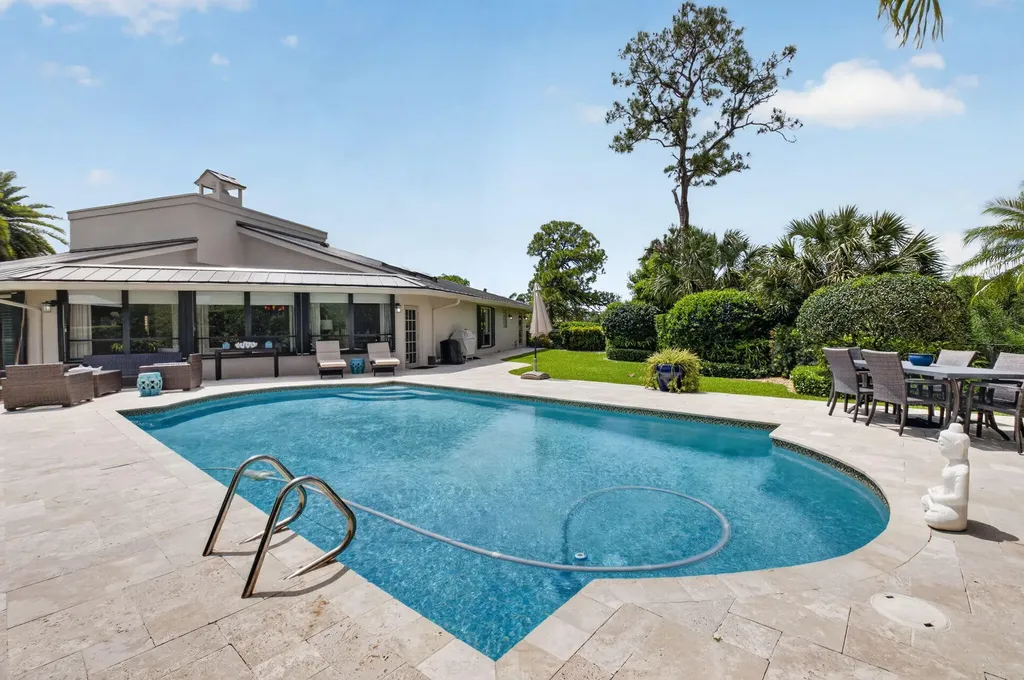 706 Foxpointe Circle Delray Beach FL 33445