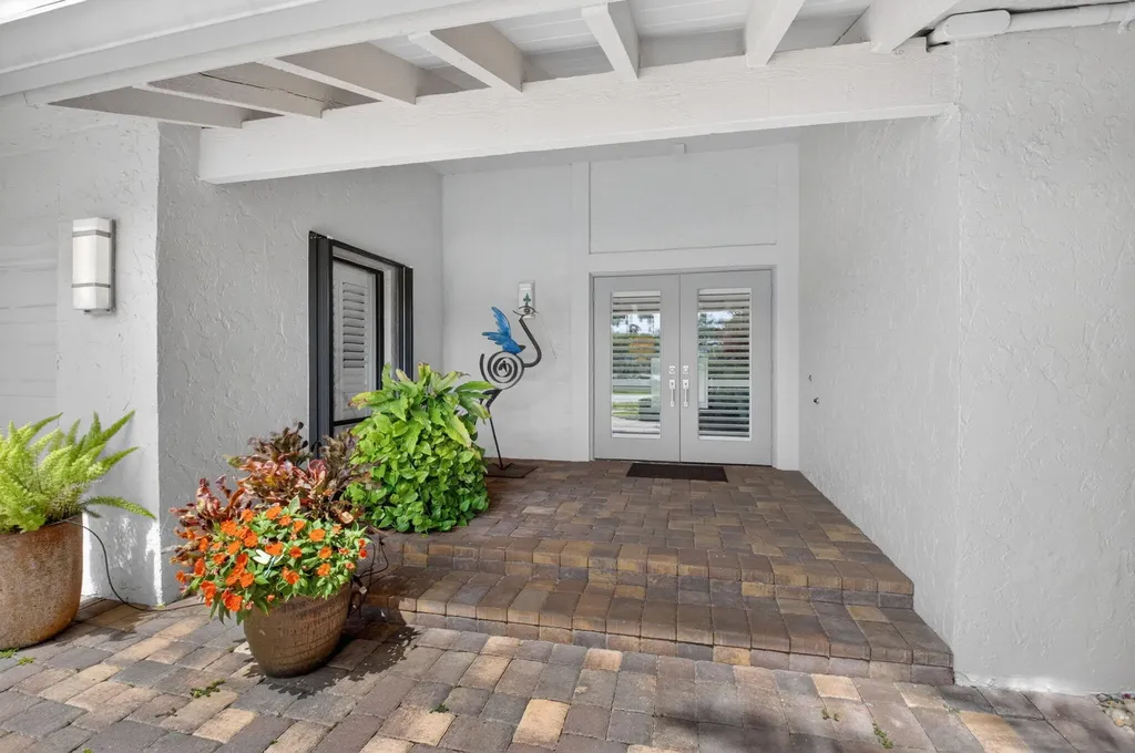 706 Foxpointe Circle Delray Beach FL 33445