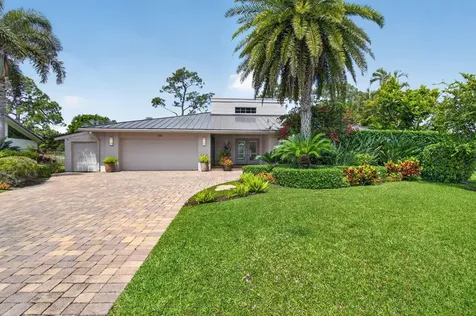 706 Foxpointe Circle Delray Beach FL 33445