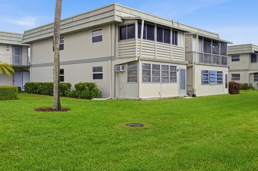 387 Flanders I Delray Beach FL 33484