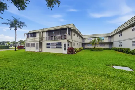 387 Flanders I Delray Beach FL 33484