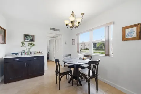 387 Flanders I Delray Beach FL 33484