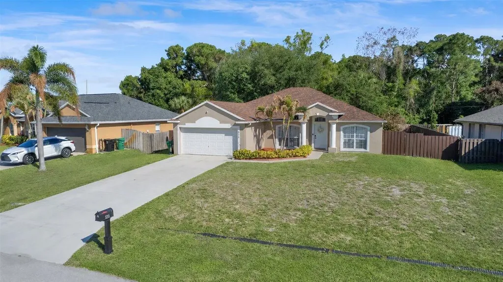 538 SW Comet Terrace Port St Lucie FL 34953