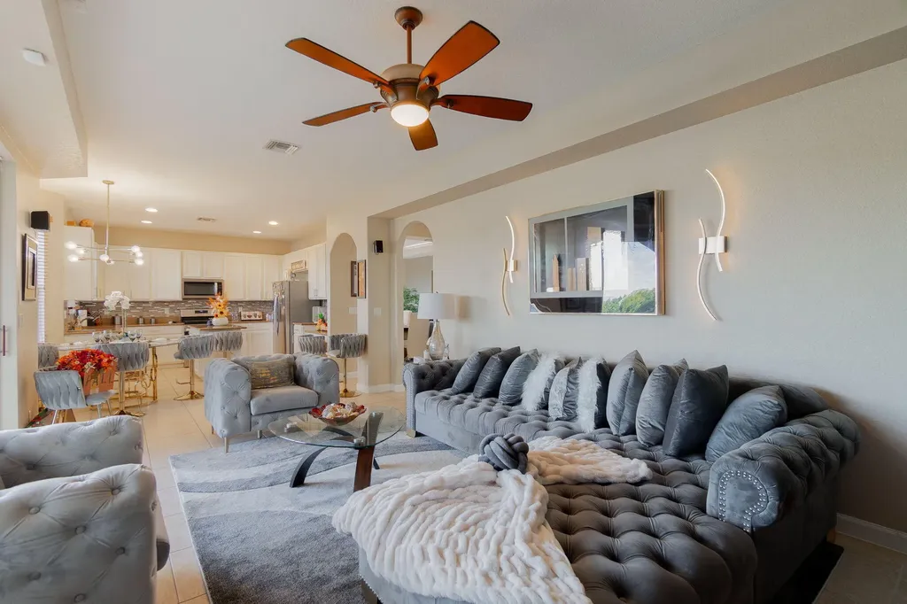 3887 Hamilton Key West Palm Beach FL 33411