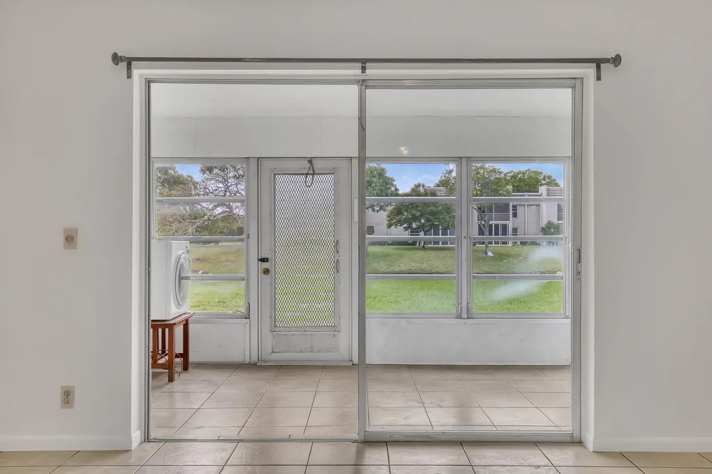 2800 Fiore Way Delray Beach FL 33445