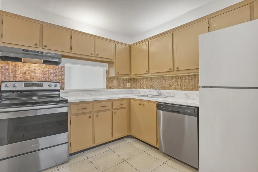 2800 Fiore Way Delray Beach FL 33445