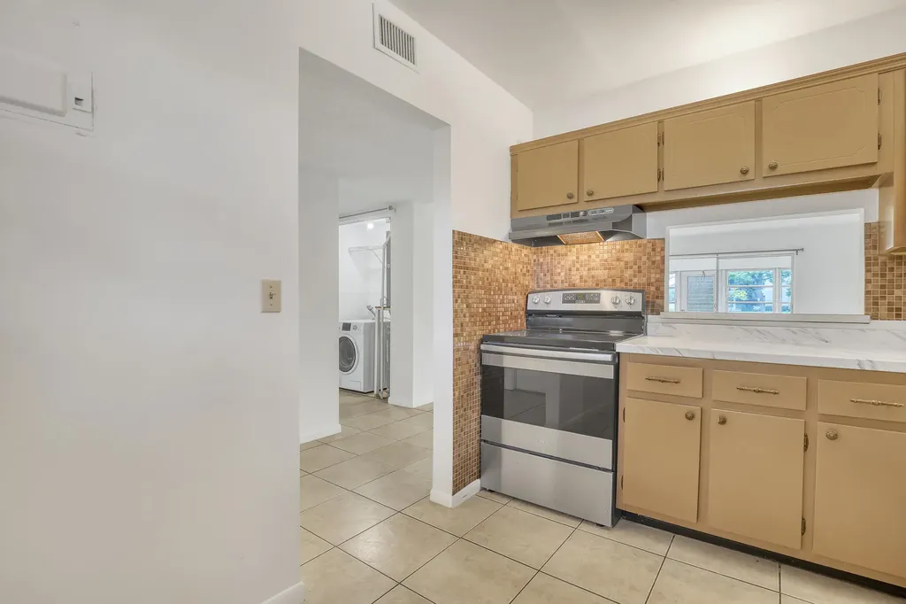 2800 Fiore Way Delray Beach FL 33445