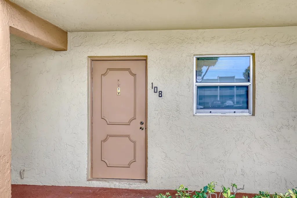 2800 Fiore Way Delray Beach FL 33445