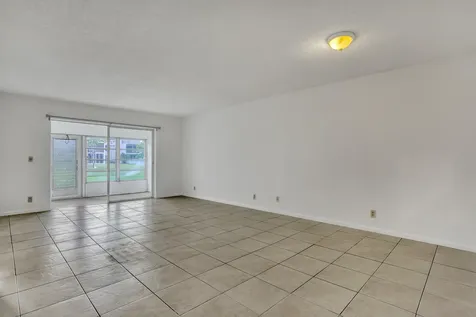2800 Fiore Way Delray Beach FL 33445