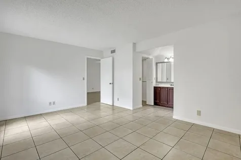 2800 Fiore Way Delray Beach FL 33445