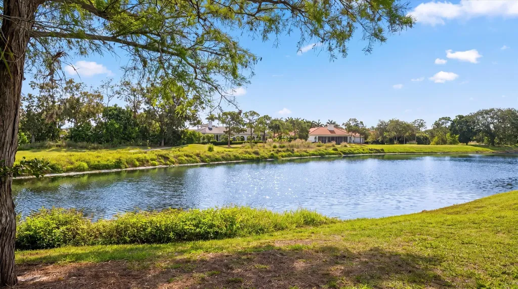 2920 Twin Oaks Way Wellington FL 33414