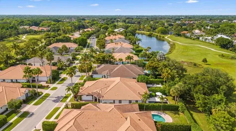 2920 Twin Oaks Way Wellington FL 33414