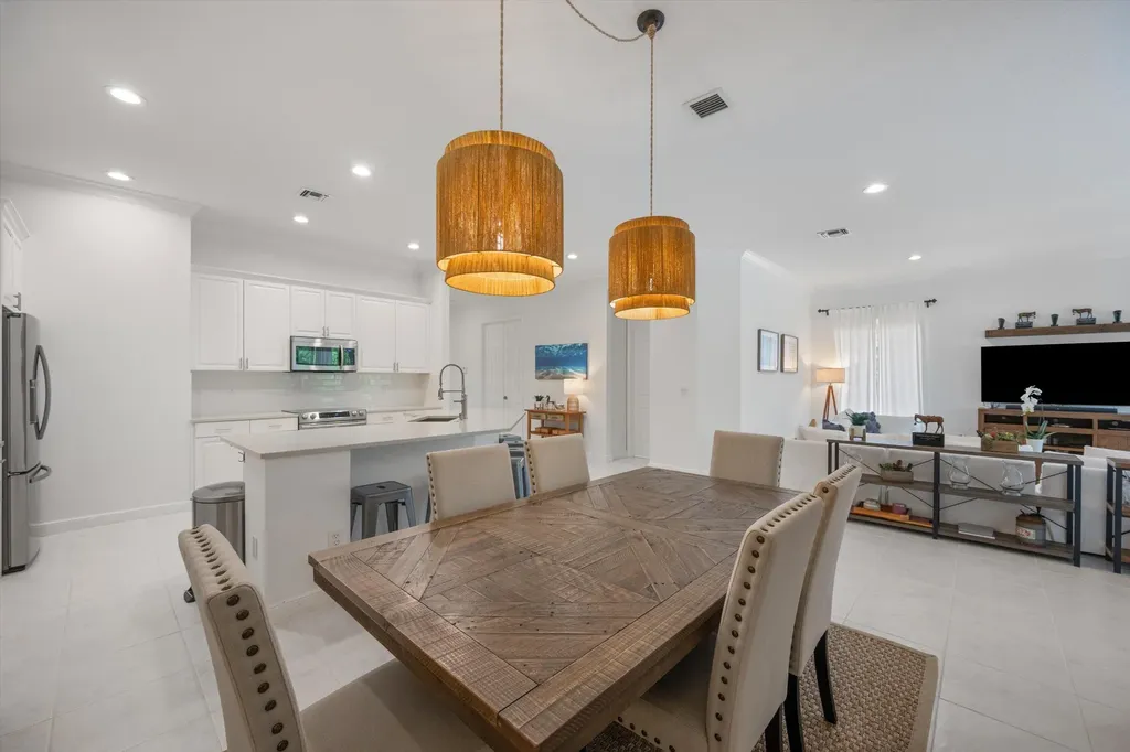 2920 Twin Oaks Way Wellington FL 33414