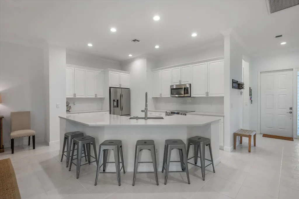 2920 Twin Oaks Way Wellington FL 33414